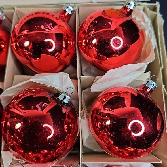 Vintage Poland Christmas Ornaments Baubles Set Of 12 RED Shiny Glass - Picture 8 of 16